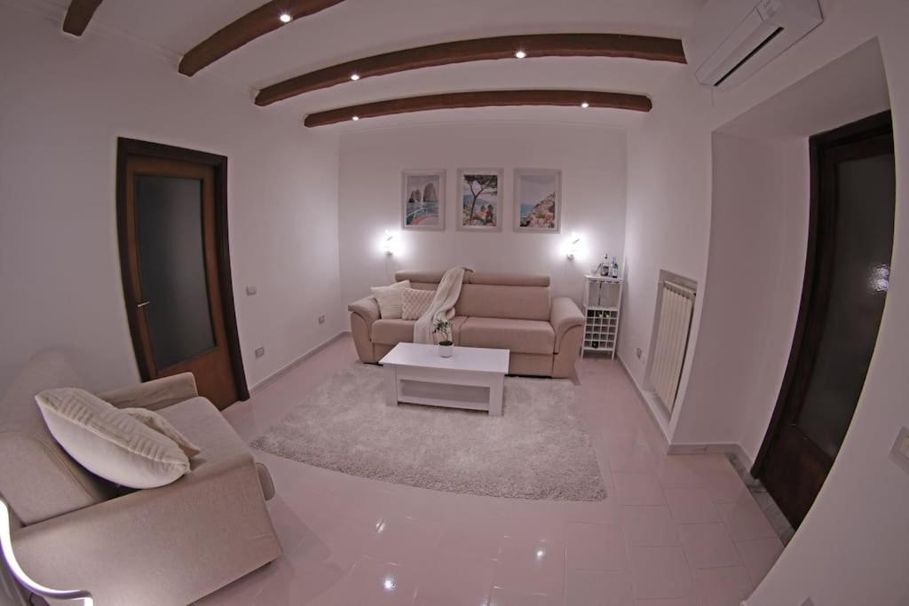 Loft The Balcony In Sorrento Centre Apartment Exterior photo